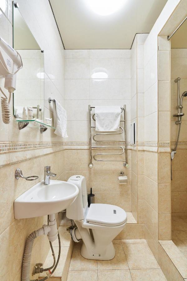 7 Days Hotel Алмати Екстер'єр фото