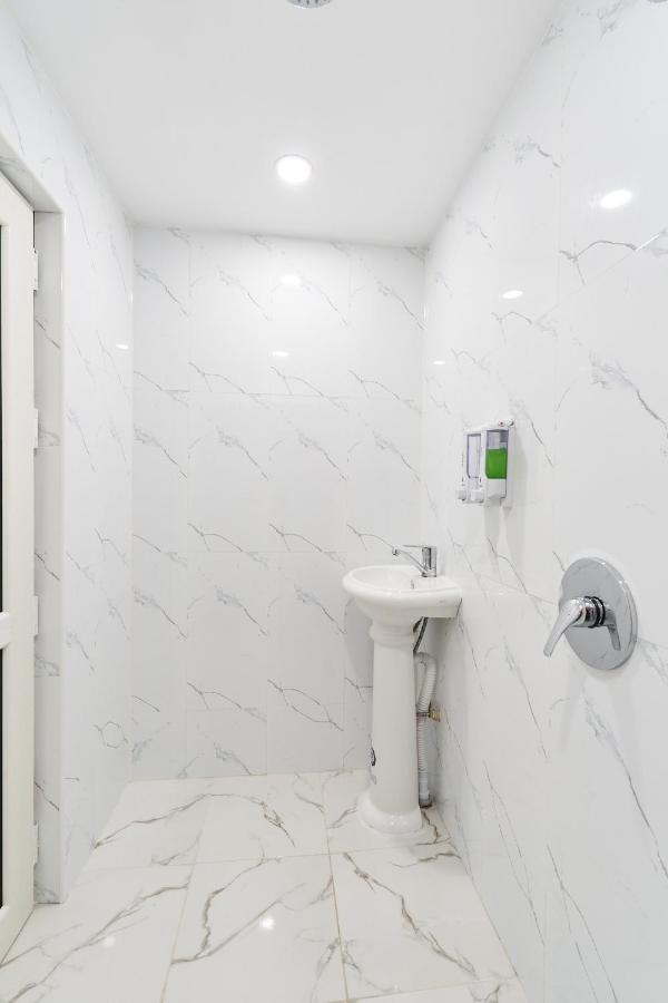 7 Days Hotel Алмати Екстер'єр фото